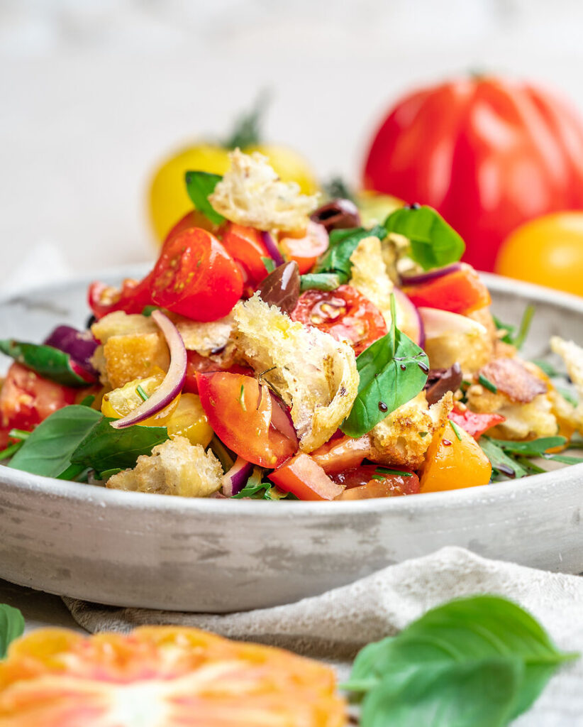 Panzanella har sine røtter i det toskanske landkøkkenet.