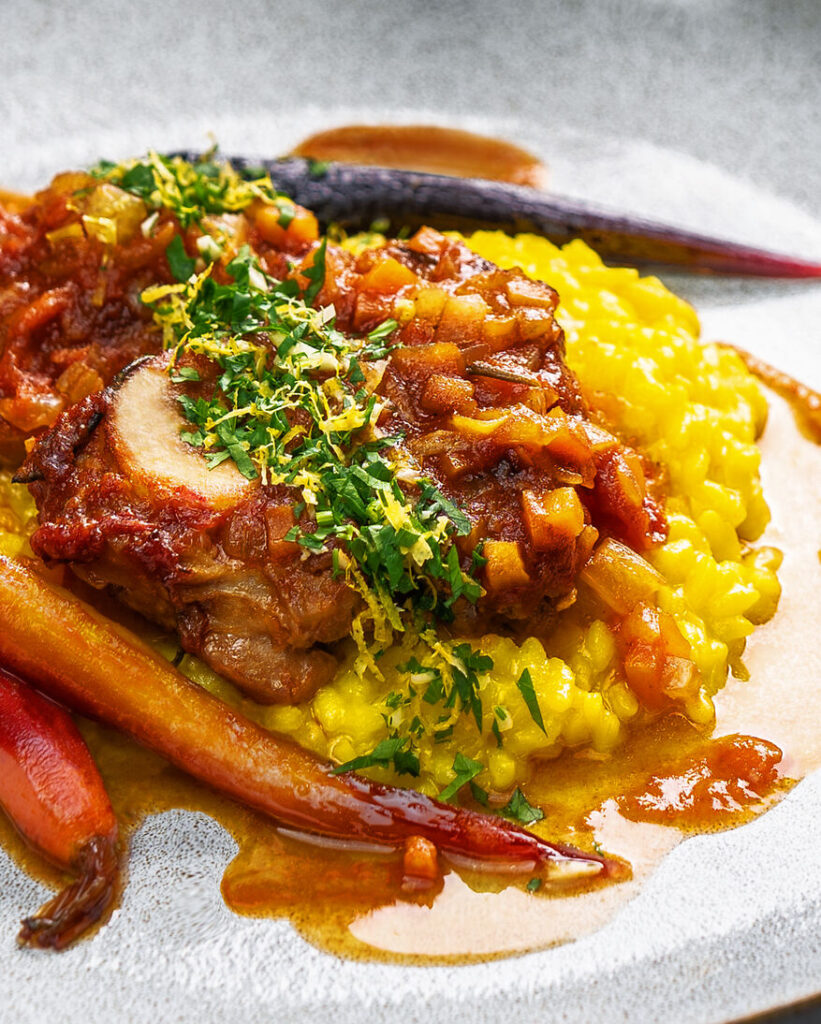 Ossobuco med risotto milanese