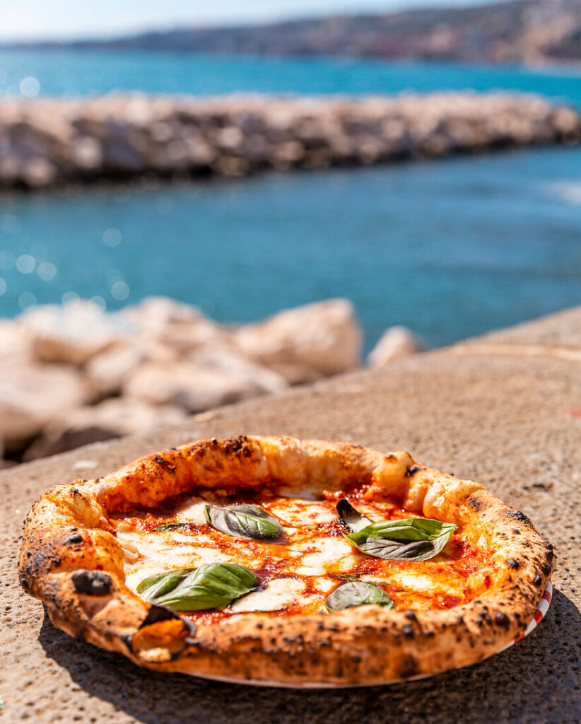 Pizza Margherita i Napoli
