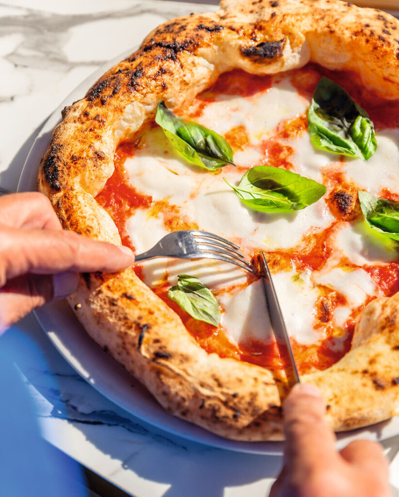 Lag din egen napolitanske pizza med øvelse